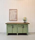 Vintage dressoir, oude werkbank, industrieel kookeiland, Antiek en Kunst, Curiosa en Brocante, Ophalen of Verzenden