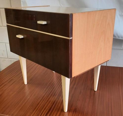 Vintage Midcentury Kastje met Lade en Klepdeurtje, Huis en Inrichting, Kasten | Overige, Zo goed als nieuw, Ophalen of Verzenden