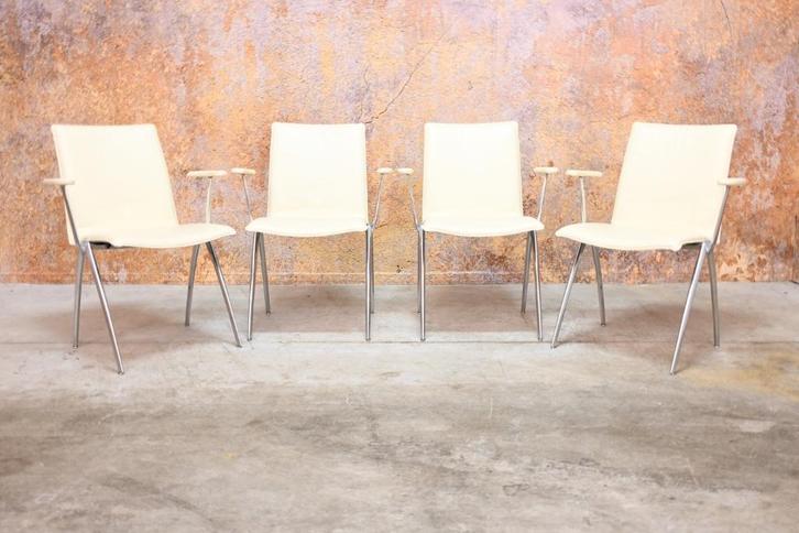 ZGANieuw 4 cremekleurige leren Leolux Natello design stoelen, Huis en Inrichting, Stoelen, Zo goed als nieuw, Vier, Leer, Metaal