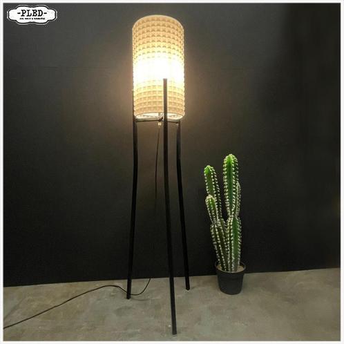 Vloerlamp Lamp Rudolf Arnold, Huis en Inrichting, Lampen | Vloerlampen, Gebruikt, 100 tot 150 cm, Kunststof, Metaal, Ophalen