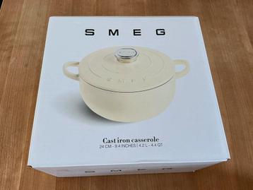 Smeg cast iron casserole - geëmailleerd gietijzeren braadpan beschikbaar voor biedingen