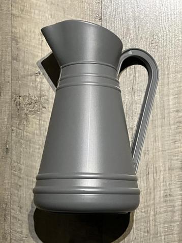 Retro grijze plantengieter 5 liter (NIEUW) beschikbaar voor biedingen