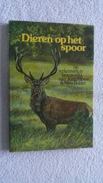 Dieren op het spoor - Op verkenning in bos en veld, Ophalen of Verzenden, Zo goed als nieuw, Natuur algemeen