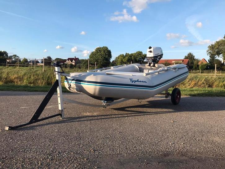 Rubberboot met buitenboordmotor, Auto diversen, Auto-accessoires, Gebruikt, Ophalen