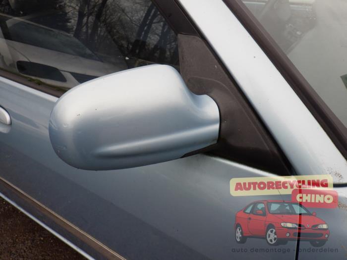 Buitenspiegel rechts van een Daihatsu Sirion, Auto-onderdelen, Spiegels, Daihatsu, Gebruikt, 3 maanden garantie, Ophalen