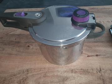 Snelkookpan - Bespaar tijd in de keuken! beschikbaar voor biedingen