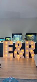 Alle lichtletters en lichtcijfers te huur!, Hobby en Vrije tijd, Feestartikelen | Verhuur, Ophalen, Zo goed als nieuw