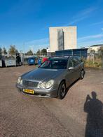 Mercedes-Benz Elangance 2.6 E240 Combi AUT 2004 Grijs, Automaat, Achterwielaandrijving, Zwart, 2597 cc