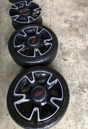 Diversen 2 x Band & Velg & 2 x Velg T.b.v. Fiat 500 Bouwjaar beschikbaar voor biedingen