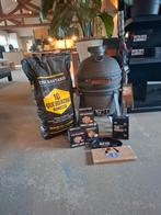 Exclusief Kerstpakket – The Bastard BBQ Premium Edition, Tuin en Terras, Houtskoolbarbecues, Ophalen of Verzenden, Nieuw