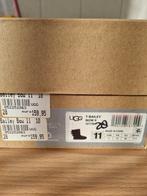 Uggs zwart, Ophalen, Zo goed als nieuw, Jongen of Meisje, Laarzen