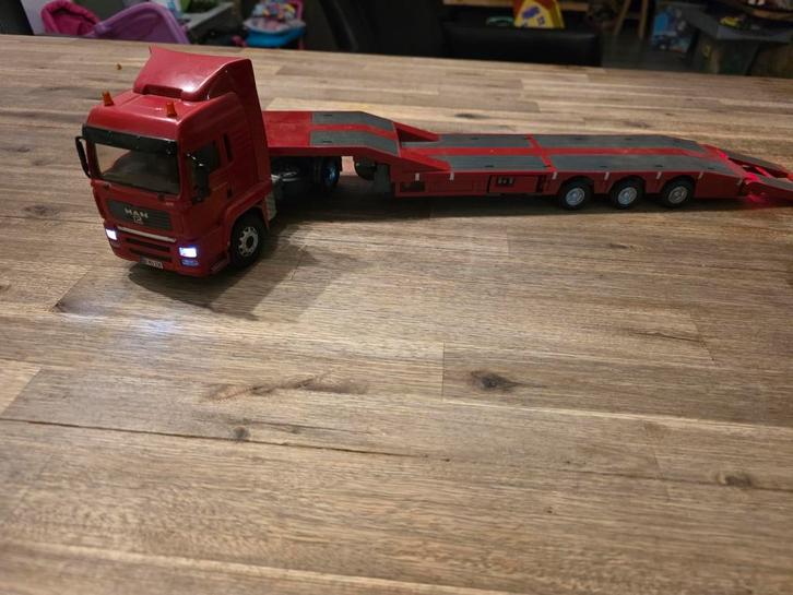 Siku MAN Vrachtwagen met Trailer 1:32 - Defecte Verlichting, Hobby en Vrije tijd, Modelbouw | Auto's en Voertuigen, Ophalen of Verzenden