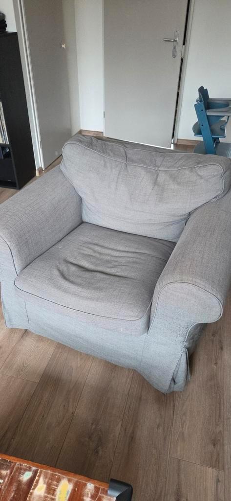 Ikea stoel Ektorp Grijs, Huis en Inrichting, Banken | Sofa's en Chaises Longues, Gebruikt, Eenpersoons, Minder dan 150 cm, 75 tot 100 cm