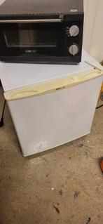 Mini koelkast, Witgoed en Apparatuur, Koelkasten en IJskasten, Ophalen, Minder dan 85 cm, Minder dan 75 liter, Zonder vriesvak