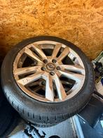 Volvo V60 Winterbanden op Velg - 235/45/17, Auto-onderdelen, Banden en Velgen, Ophalen, Gebruikt, Banden en Velgen, 17 inch