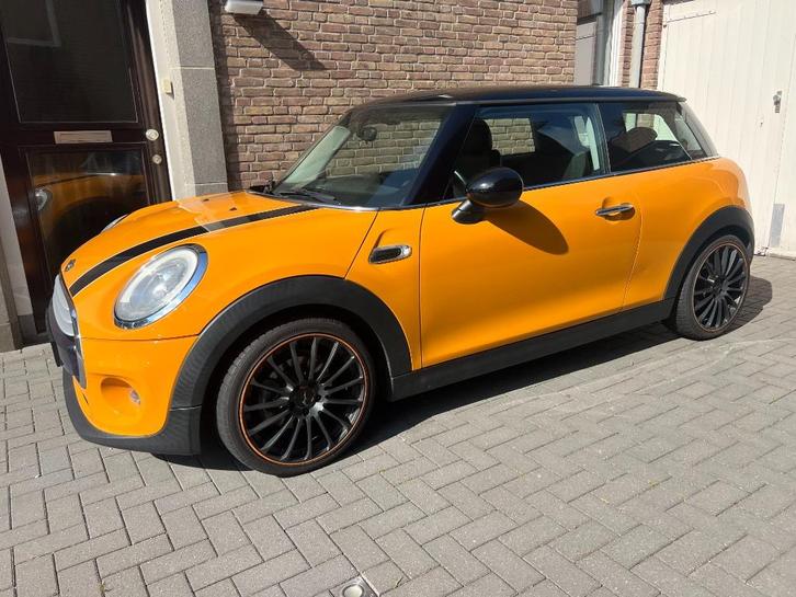 Mini 1.5 Cooper chili 2014 dealer onderhouden, Auto's, Mini, Particulier, Cooper, Airbags, Airconditioning, Bluetooth, Climate control