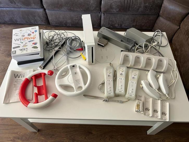 Nintendo Wii Compleet Pakket met Accessoires en Games, Spelcomputers en Games, Spelcomputers | Nintendo Wii, Gebruikt, Met 3 controllers of meer