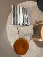 3 Kussens in goede staat - €1 per stuk, Huis en Inrichting, Woonaccessoires | Kussens, Ophalen, Gebruikt, Overige kleuren, Overige vormen