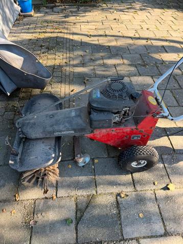 Tielburger tk32 veegmachine beschikbaar voor biedingen