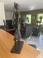Bronzen sculptuur van een dame ART Deco met sleep, Antiek en Kunst, Antiek | Koper en Brons, Ophalen of Verzenden, Brons