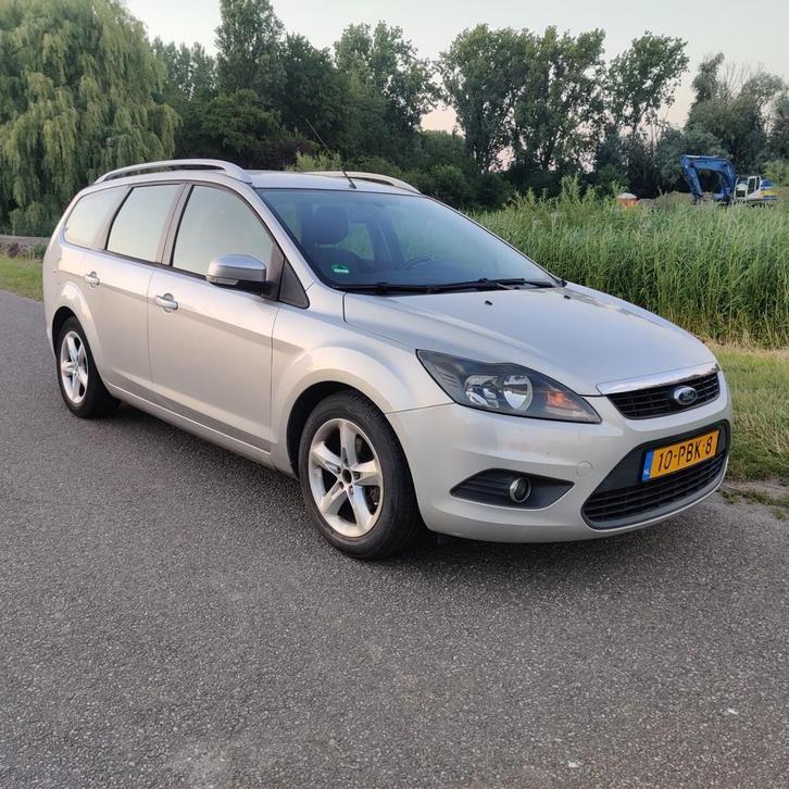 Ford Focus 1.6 16V 100PK 2011 Grijs, Auto's, Ford, Particulier, Focus, Benzine, B, Stationwagon, Handgeschakeld, Origineel Nederlands