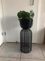 Draadstaal bloempot 70 hoog, Huis en Inrichting, Woonaccessoires | Zuilen en Pilaren, Ophalen, Zo goed als nieuw