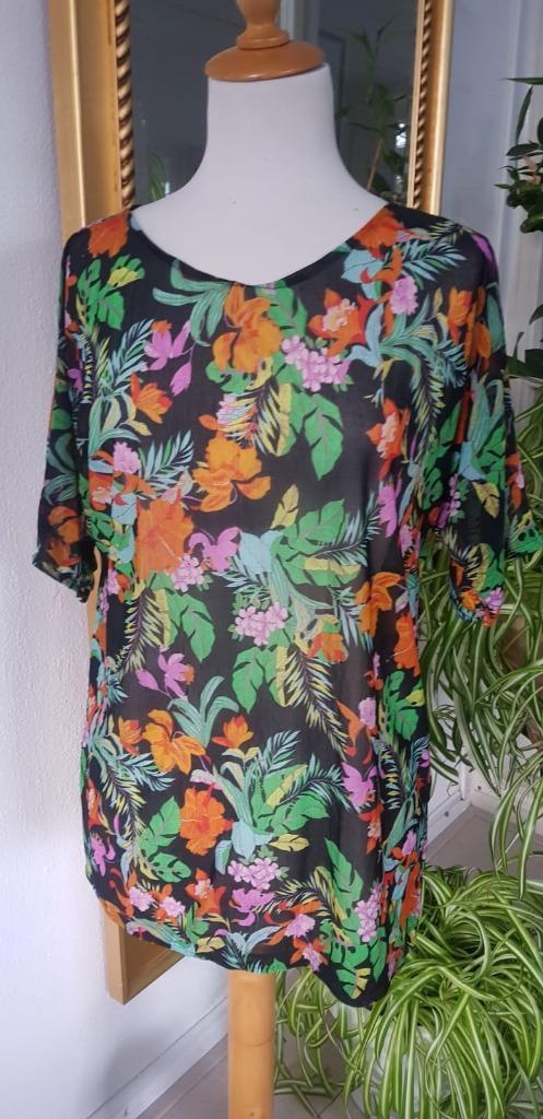 Nette dames bloemen bloes, mt 40-42 (even meten, Kleding | Dames, Blouses en Tunieken, Gedragen, Maat 38/40 (M), Overige kleuren