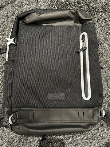 Eastpak Tecum M CNNCT welded backpack beschikbaar voor biedingen