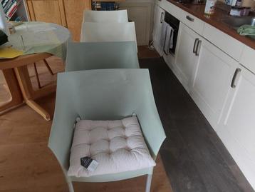 Vier design stoelen van type dokter No van Philippe Starck,  beschikbaar voor biedingen