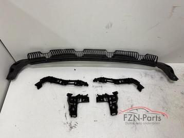 VW Golf Sportsvan Achterbumper Geleiders set beschikbaar voor biedingen