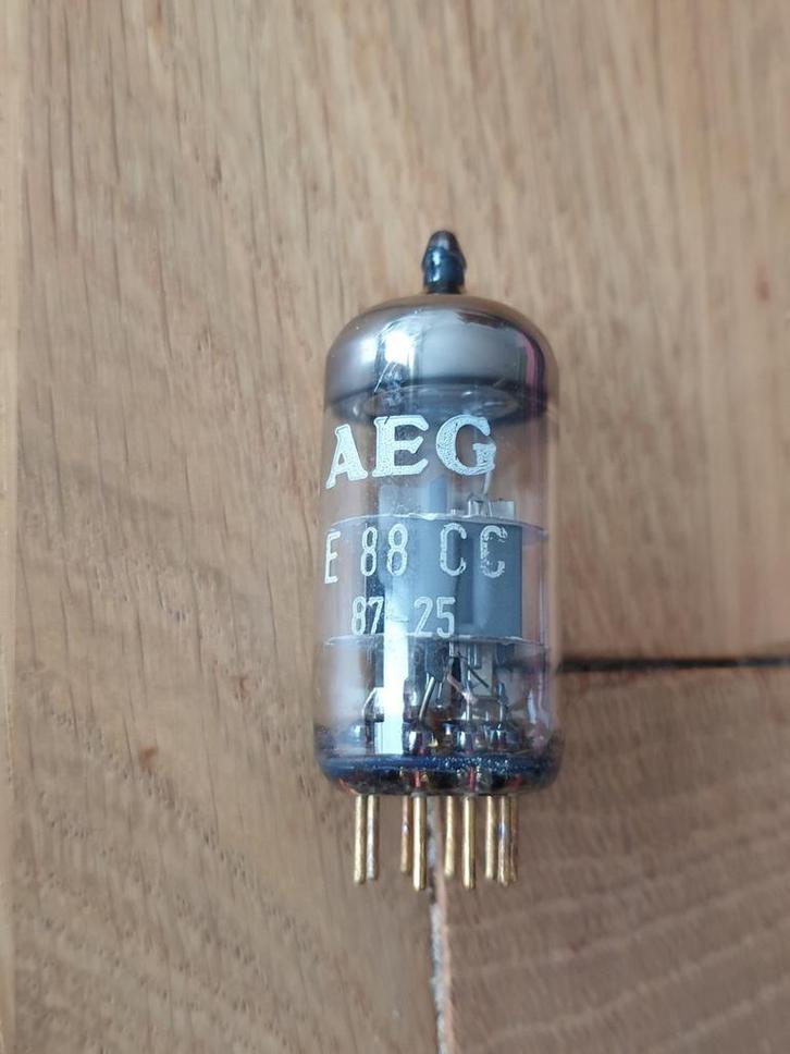 E88CC Buis - Topkwaliteit Mullard, Antiek en Kunst, Antiek | Tv's en Audio, Ophalen of Verzenden