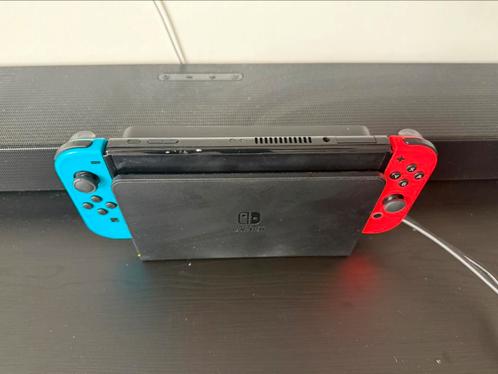 Nintendo Switch Oled, Spelcomputers en Games, Spelcomputers | Nintendo Switch, Gebruikt, Switch OLED, Met 3 controllers of meer