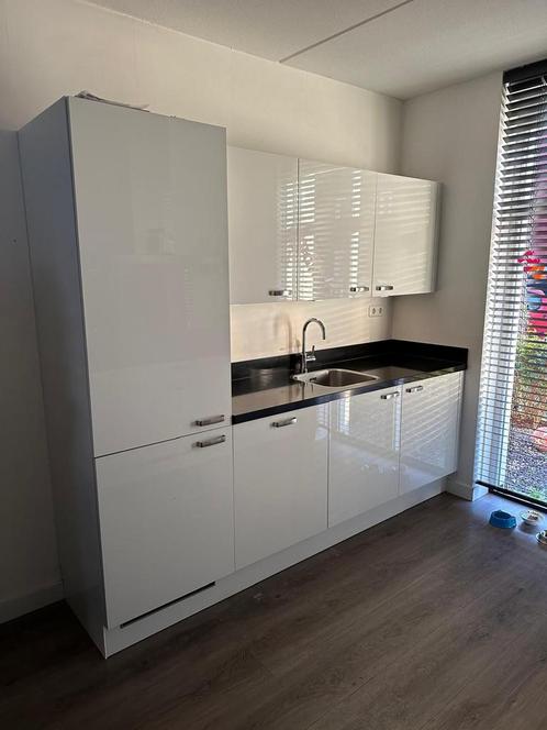 Nette Dubbelwandige / Rechte Keuken Apparatuur GEDEMONTEERD, Huis en Inrichting, Keuken | Complete keukens, Zo goed als nieuw