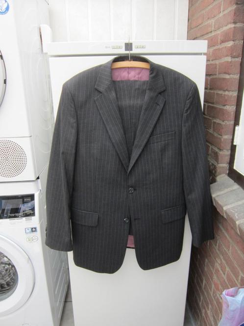 Kostuum, Colbert+pantalon Donkergrijs, lila streepje Maat 50, Kleding | Heren, Kostuums en Colberts, Gedragen, Maat 48/50 (M)