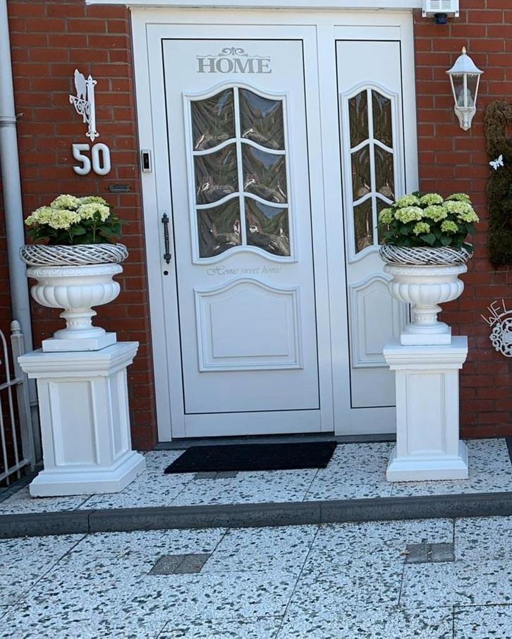 Unieke & sierlijke italiaanse betonnen bloempotten & zuilen, Tuin en Terras, Tuinvazen, Nieuw, Ophalen