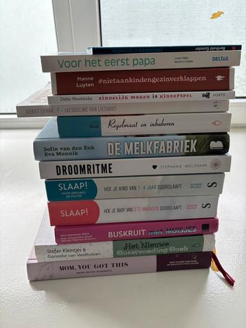 Boeken over baby, voeding, slaap en ouderschap beschikbaar voor biedingen
