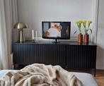 Woood tv meubel gravure zwart, Huis en Inrichting, Kasten | Televisiemeubels, Ophalen, Zo goed als nieuw, 25 tot 50 cm