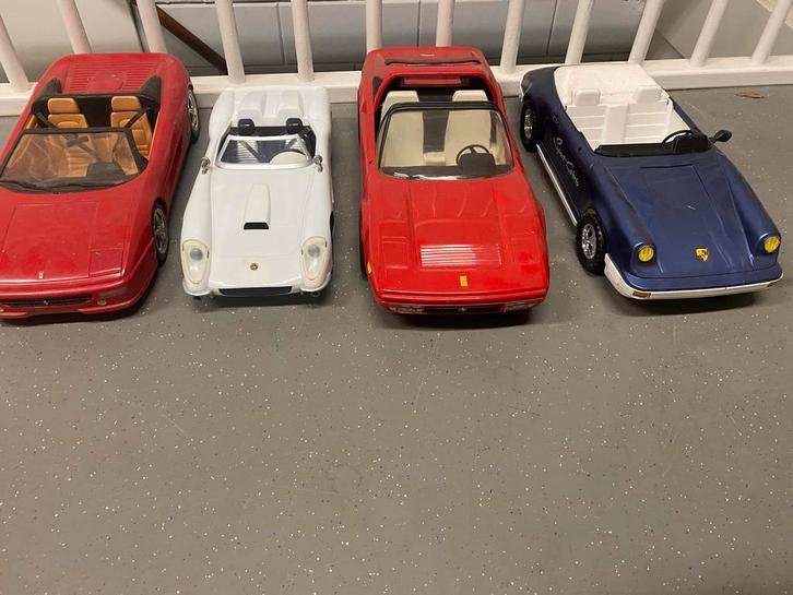 Martell Barbie Auto's - Lotus, Porsche, Ferrari (2x), Kinderen en Baby's, Speelgoed | Speelgoedvoertuigen, Gebruikt, Ophalen of Verzenden