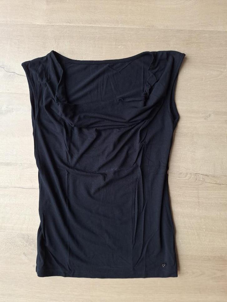 zwarte top met "val"hals maat 36, Kleding | Dames, Tops, Zo goed als nieuw, Maat 36 (S), Zwart, Zonder mouw, Ophalen of Verzenden