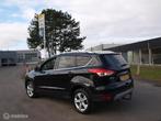 Ford Kuga 4WD Aut6 183pk Titanium Plus Clima Navi Trekhaak, Auto's, Ford, Euro 5, Gebruikt, Zwart, 4 cilinders