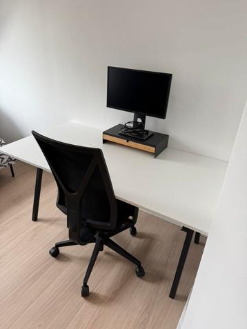Bureau Compleet - Bureau Stoel - Monitor - Mag ook los!