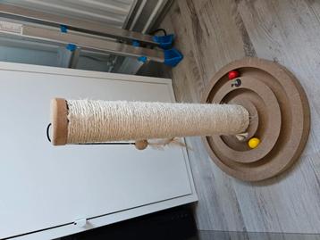Mini krabpaal beschikbaar voor biedingen