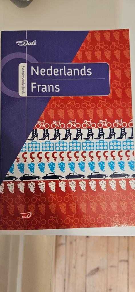Van Dale Pocketwoordenboek Nederlands-Frans, Boeken, Woordenboeken, Zo goed als nieuw, Nederlands, Van Dale, Ophalen of Verzenden
