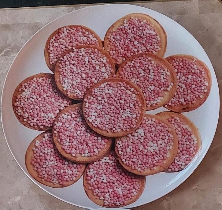 Serveerschaal "Beschuit met muisjes". Roze, Hobby en Vrije tijd, Feestartikelen, Zo goed als nieuw, Versiering, Geboorte of Huwelijk