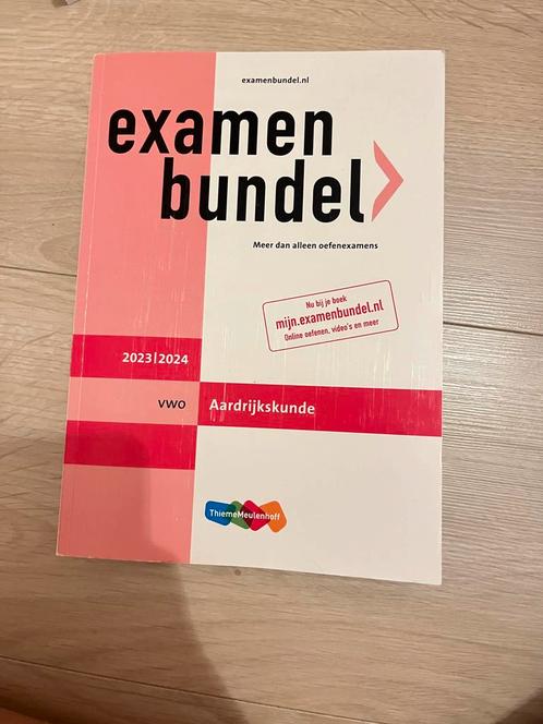 Examenbundel Aardrijkskunde VWO 2023/2024, Boeken, Schoolboeken, Zo goed als nieuw, Aardrijkskunde, VWO, Ophalen of Verzenden