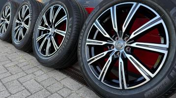 19 inch Volvo XC60 Inscription velgen met Zomerbanden beschikbaar voor biedingen