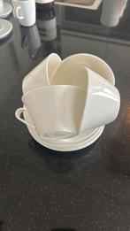 Kop en schotels 4 stuks, Ophalen of Verzenden, Zo goed als nieuw, Overige stijlen, Kop(pen) en/of Schotel(s)