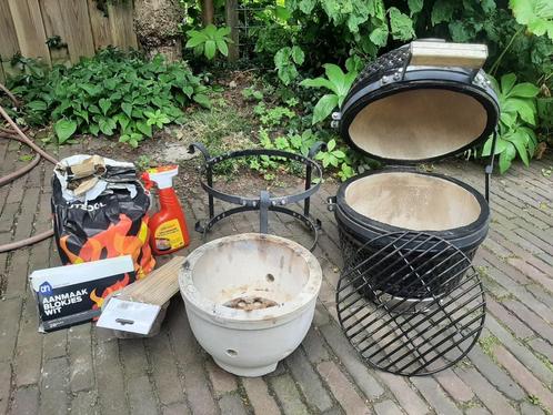 Kamado Mini Barbecue, Tuin en Terras, Houtskoolbarbecues, Gebruikt, Met accessoires, Ophalen