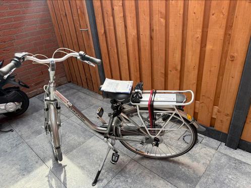 Elektrische fiets Gazelle, Fietsen en Brommers, Elektrische fietsen, Zo goed als nieuw, Gazelle, Minder dan 30 km per accu, Ophalen