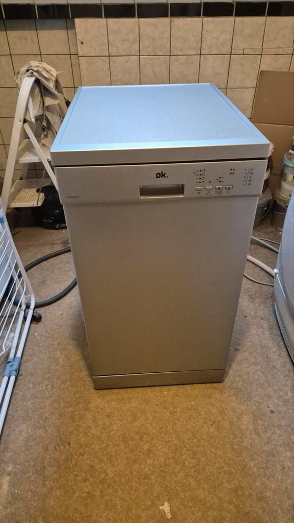 OK kleine vaatwasser – compact en stil, Witgoed en Apparatuur, Vaatwasmachines, Zo goed als nieuw, Vrijstaand, 85 tot 90 cm, 45 tot 60 cm